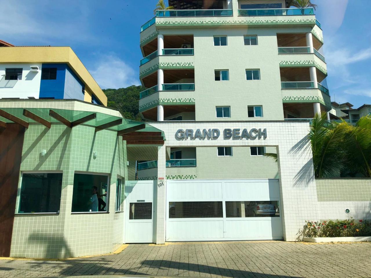 Condominio Grand Beach Ubatuba Extérieur photo
